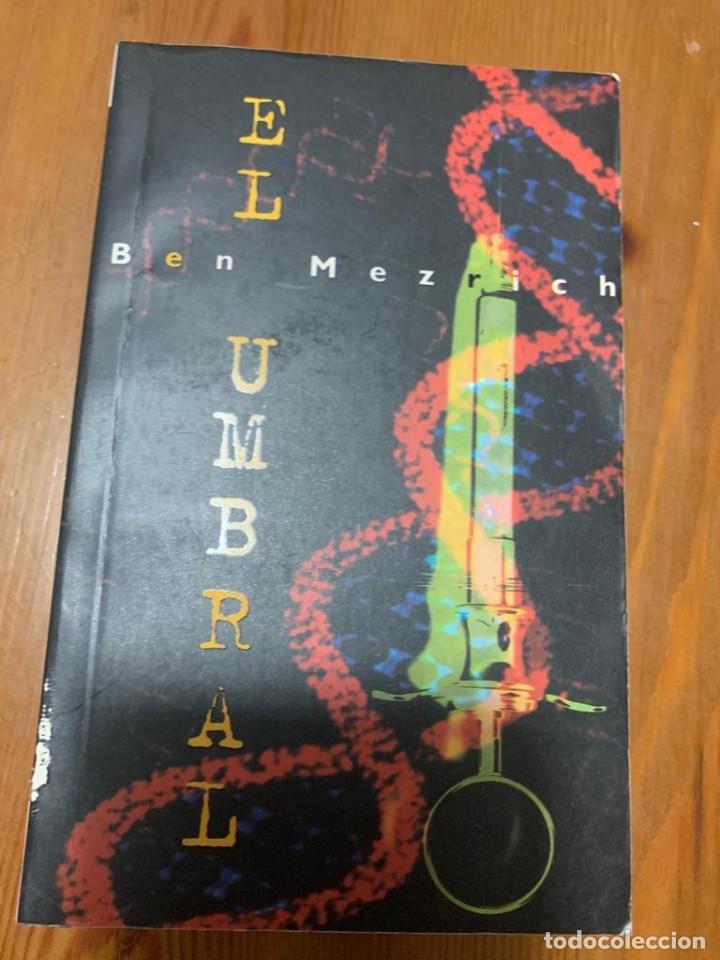 Libros de segunda mano: El umbral - Ben Mezrich - Foto 1