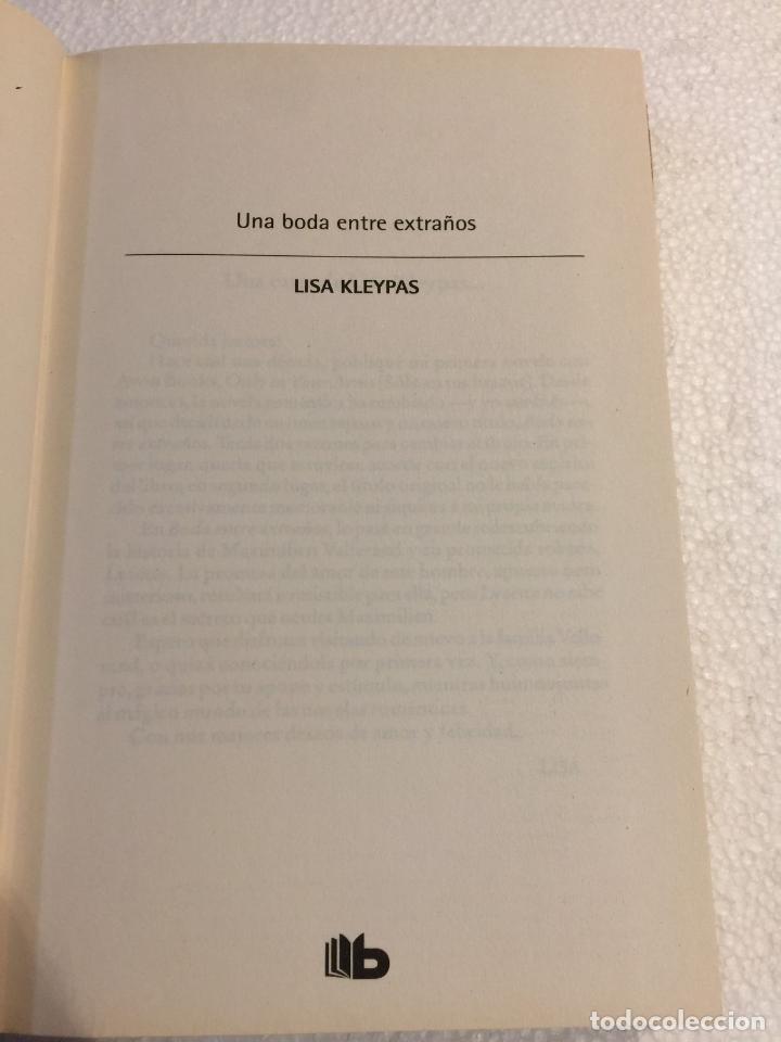 Libros de segunda mano: Boda entre extra&ntilde;os - Lisa Kleypas - Foto 2