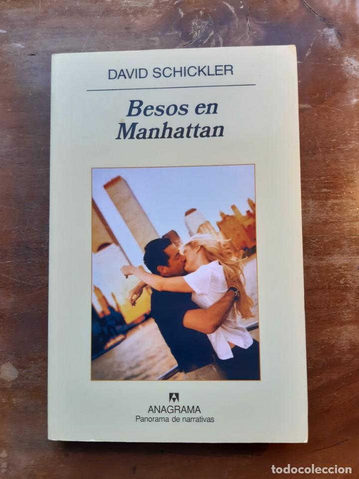 Libros de segunda mano: Besos en Manhattan David Schickler - Foto 1
