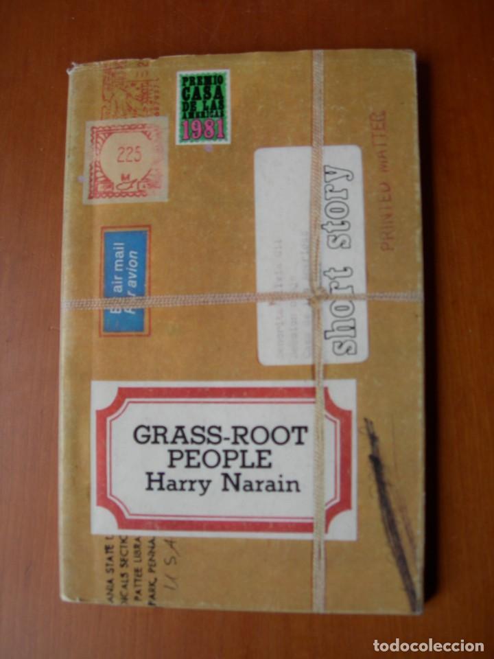 Libros de segunda mano: GRASS-ROOT PEOPLE / HARRY NARAIN / INGL&Eacute;S - Foto 1