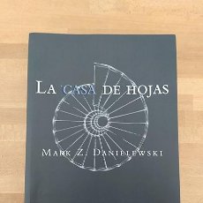 Libros de segunda mano: LA CASA DE HOJAS - MARK Z. DANIELEWSKI. Lote 234918415
