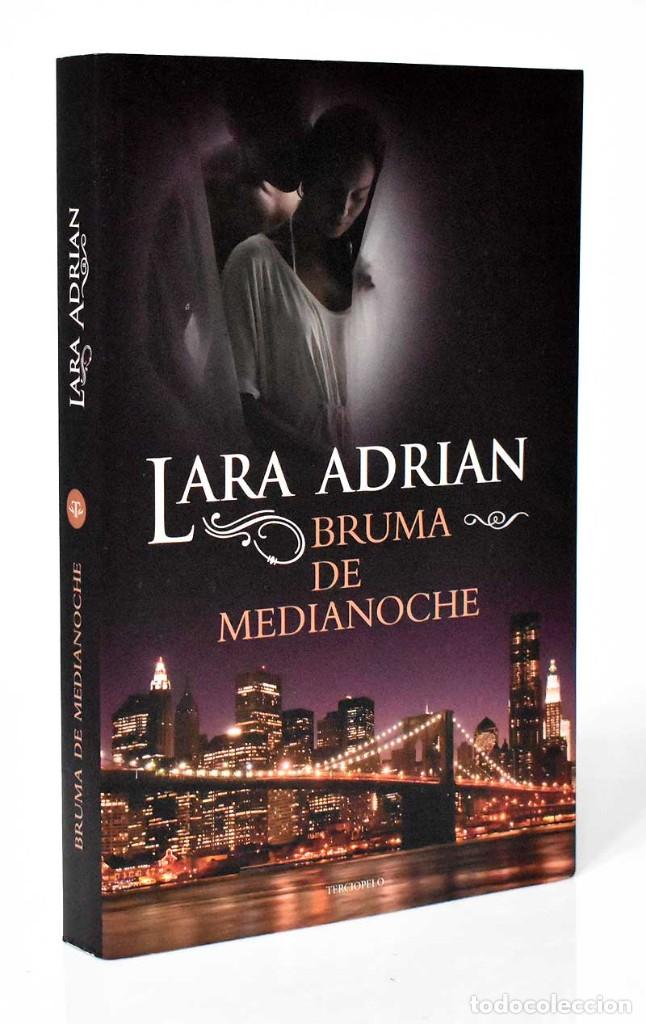 Libros de segunda mano: Bruma de Medianoche - Lara Adrian - Foto 1