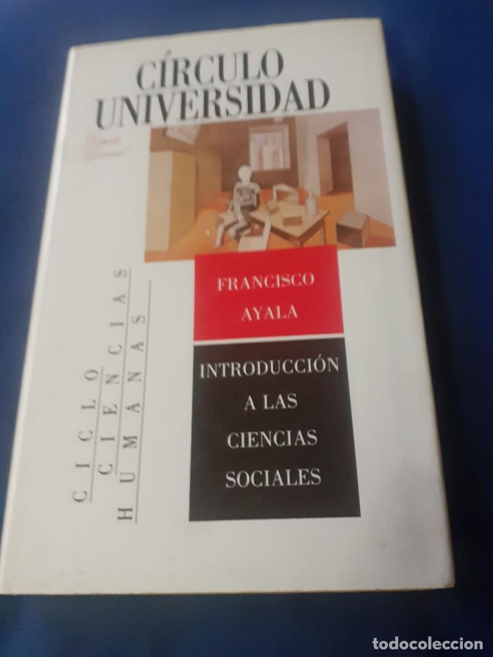 Libros de segunda mano: Libro Introduccion a las ciencias sociales - Foto 1
