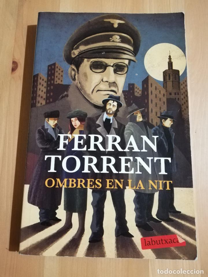 Libros de segunda mano: OMBRES EN LA NIT (FERRAN TORRENT) - Foto 1