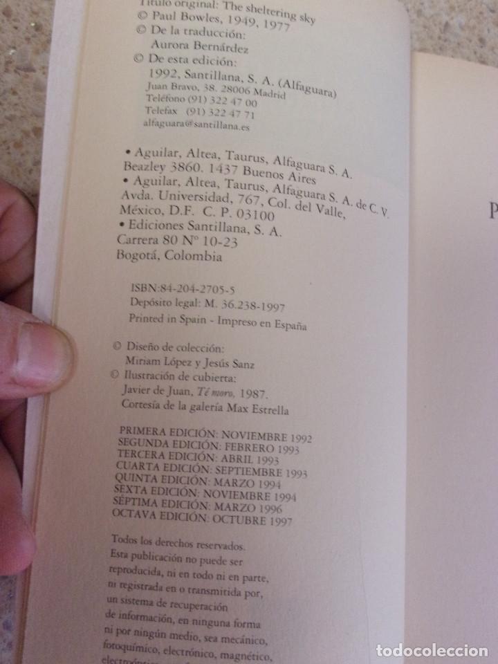 Libros de segunda mano: EL CIELO PROTECTOR - TAPA BLANDA. - Foto 3