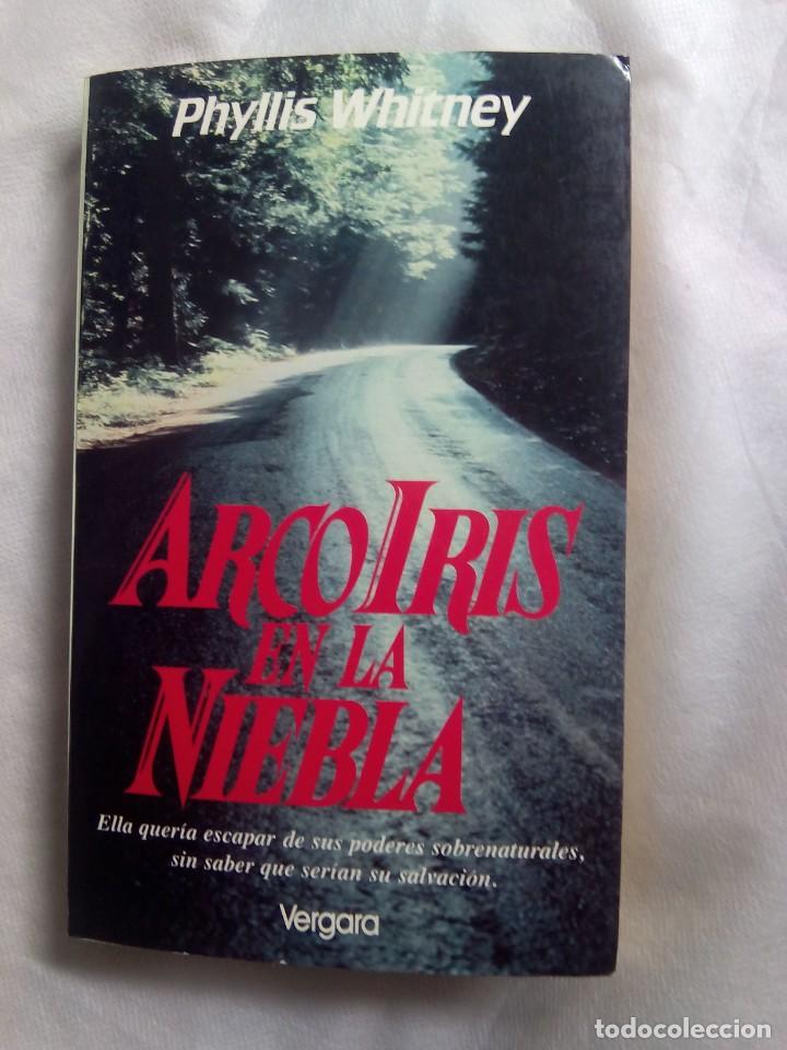 Libros de segunda mano: ARCO IRIS EN LA NIEBLA / PHYLLIS WHITNEY - Foto 1