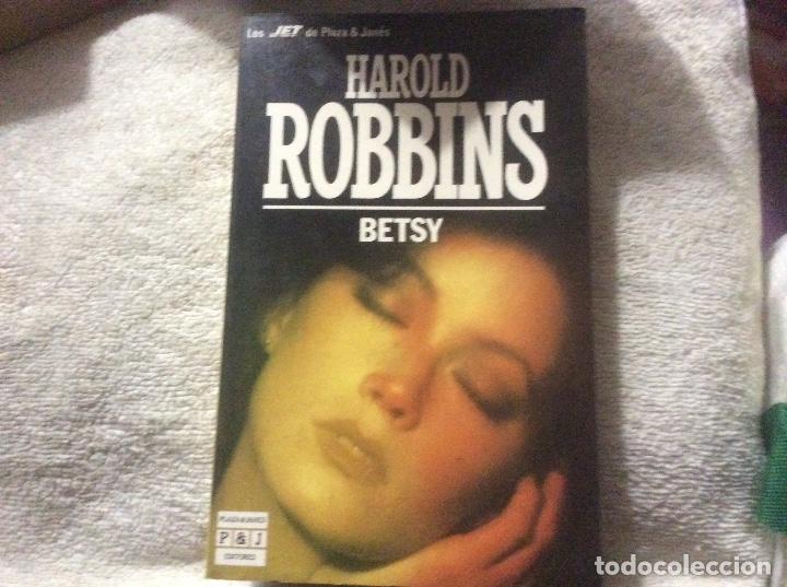 Second hand books: Betty s Harold Robbins
