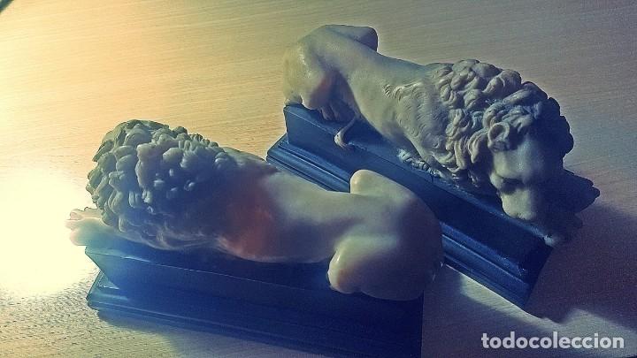 Libros de segunda mano: PAREJA DE FIGURAS PARA SUJETAR LIBROS. - Foto 1