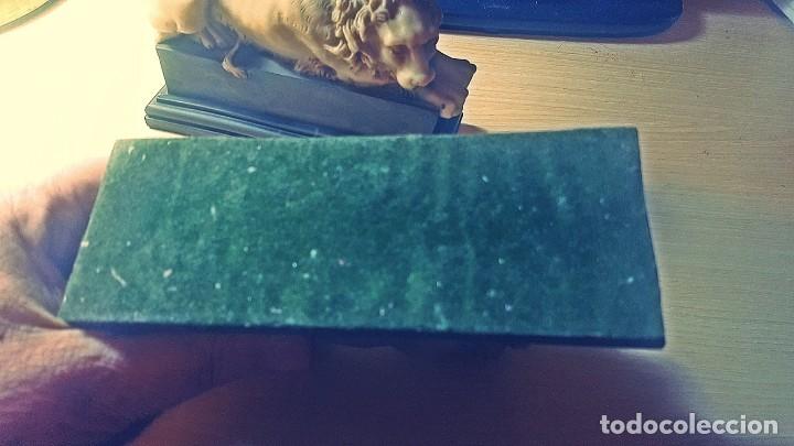 Libros de segunda mano: PAREJA DE FIGURAS PARA SUJETAR LIBROS. - Foto 2
