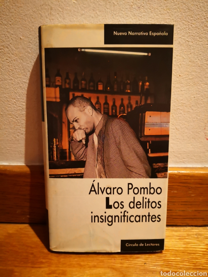 Libros de segunda mano: &Aacute;lvaro Pombo Los delitos insignificantes - Foto 1