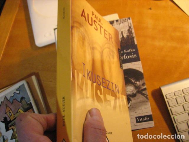 Libros de segunda mano: PAUL AUSTER IKUSEZIN EN EUSKERA NUEVO - Foto 3