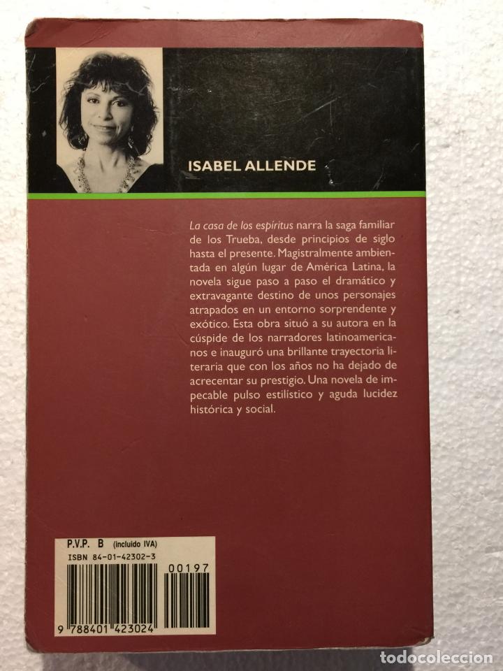 Libros de segunda mano: La casa de los esp&iacute;ritus - Isabel allende - Foto 3