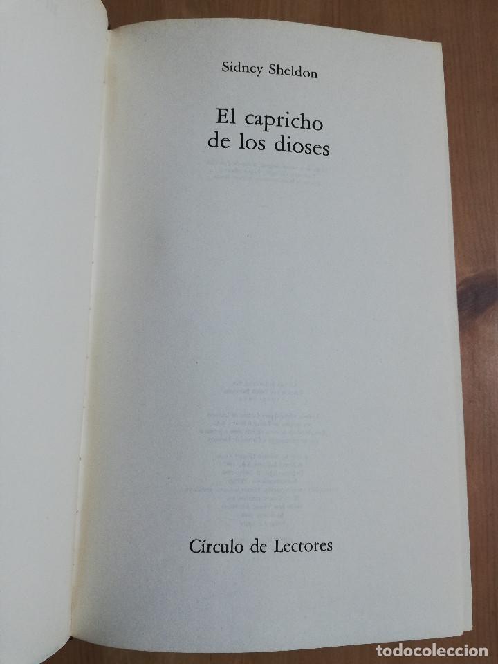 Libros de segunda mano: EL CAPRICHO DE LOS DIOSES (SIDNEY SHELDON) - Foto 2