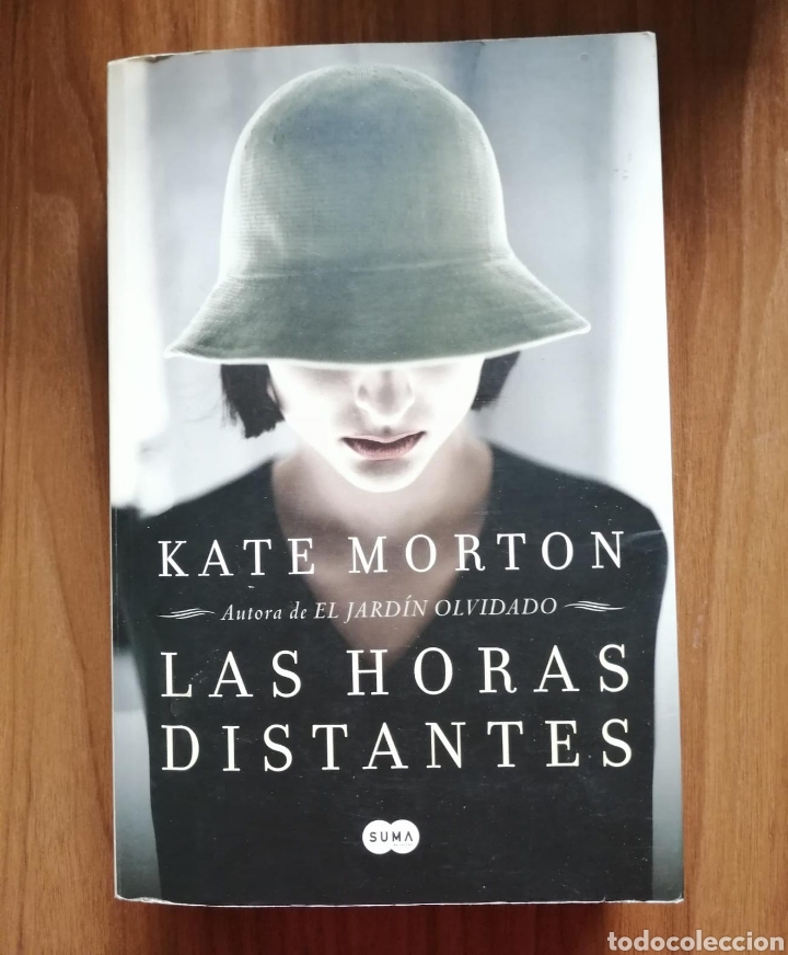 Libros de segunda mano: Las horas distantes / Kate Morton - Foto 1