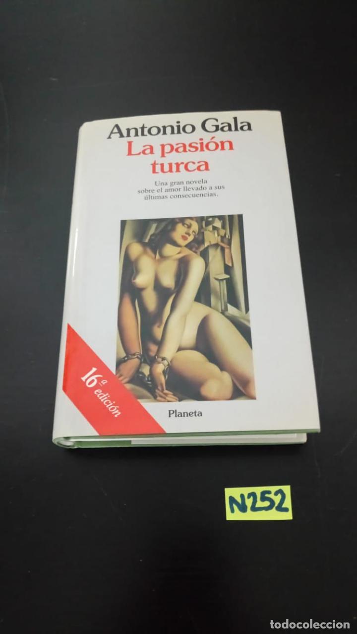 Libros de segunda mano: La pasi&oacute;n turca - Foto 1