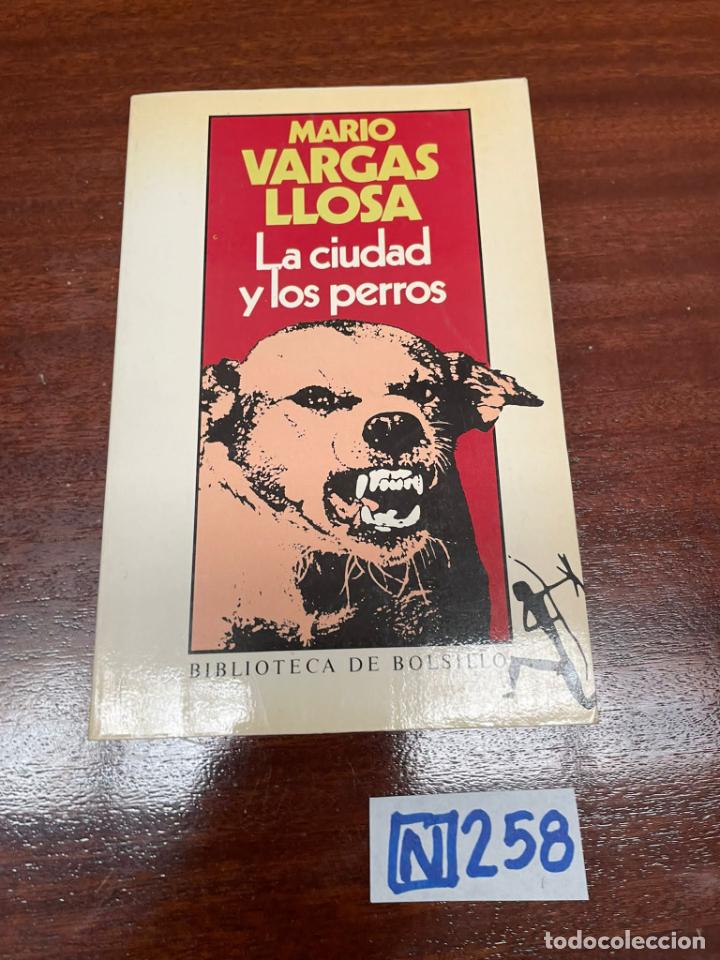 Libros de segunda mano: La ciudad y los perros - Foto 1