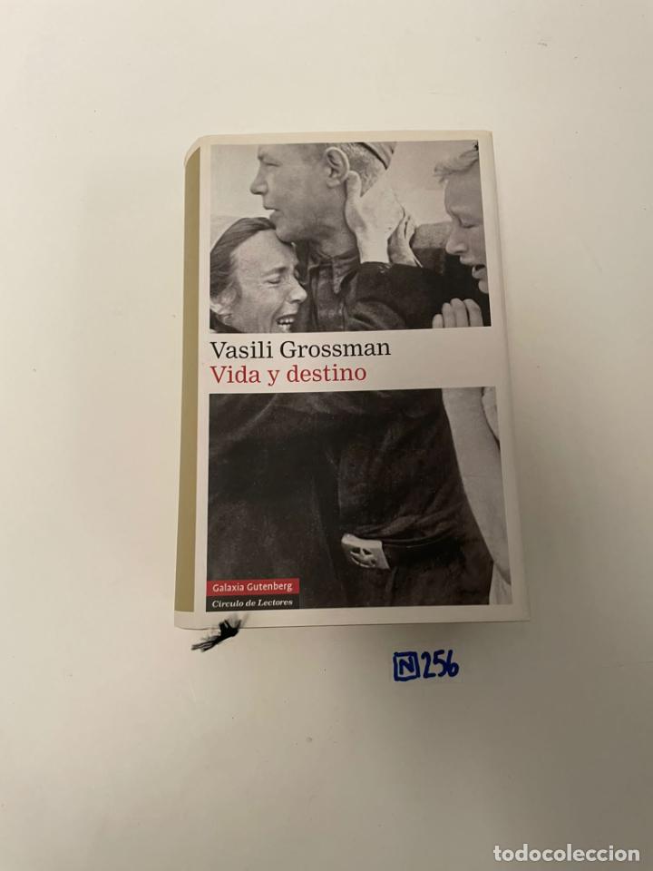 Libros de segunda mano: Vida y destino - Foto 1