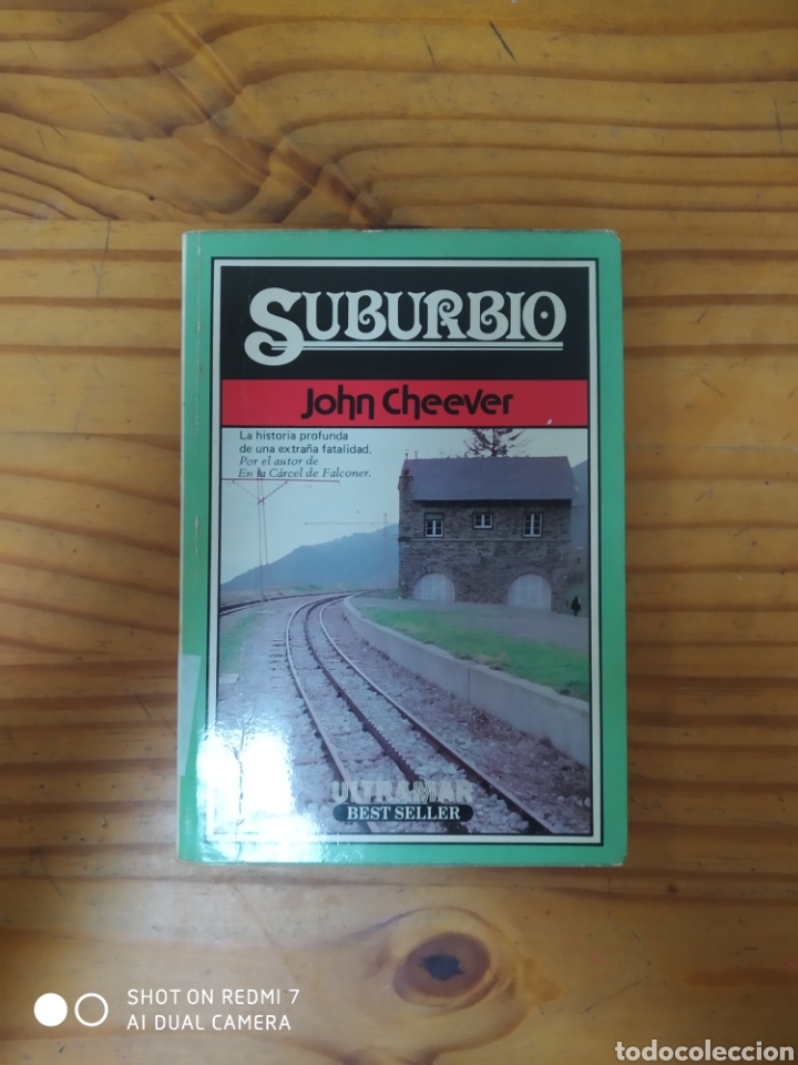 Libros de segunda mano: Suburbio. - Foto 1