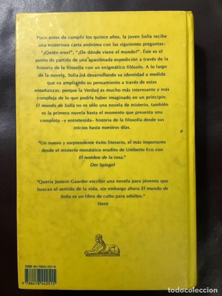 Libros de segunda mano: El mundo de Sof&iacute;a. Jostein Gaarder. - Foto 2