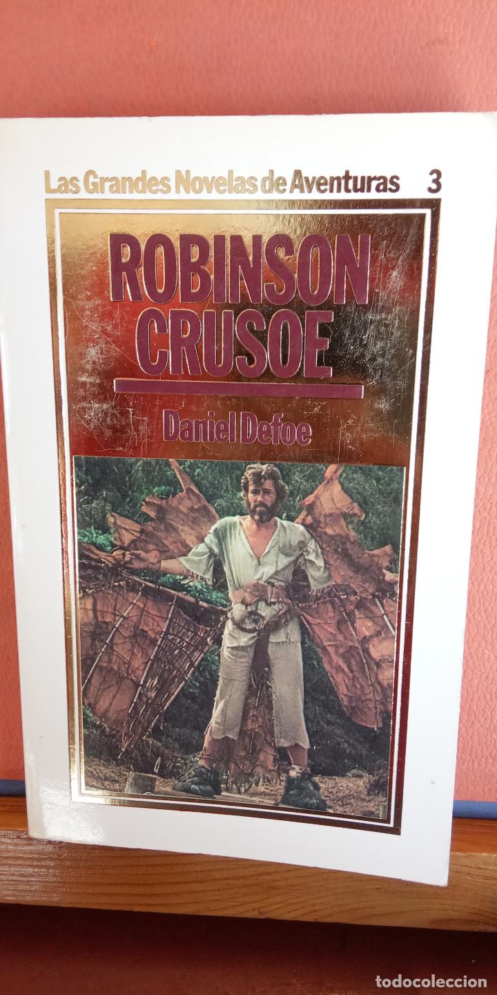 Libros de segunda mano: ROBINSON CRUSOE. DANIEL DEFOE. EDICIONES ORBIS, S.A. - Foto 1