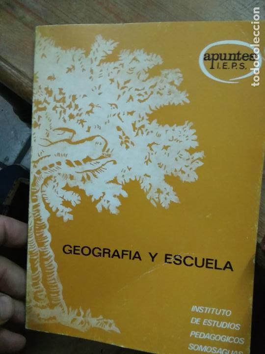 Second hand books: Geograf&iacute;a y escuela. Apuntes I.E.P.S. L.25427