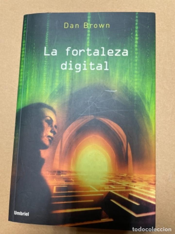 Libros de segunda mano: La fortaleza digital - dan browm - umbriel - Foto 1