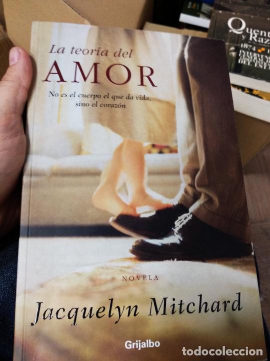 Libros de segunda mano: La teoria del amor - Mitchard, Jacquelyn - Foto 1