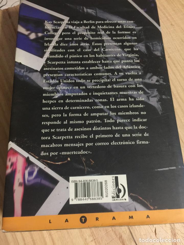 Libros de segunda mano: Un ambiente extra&ntilde;o - Patricia D. Cornwell - Foto 4