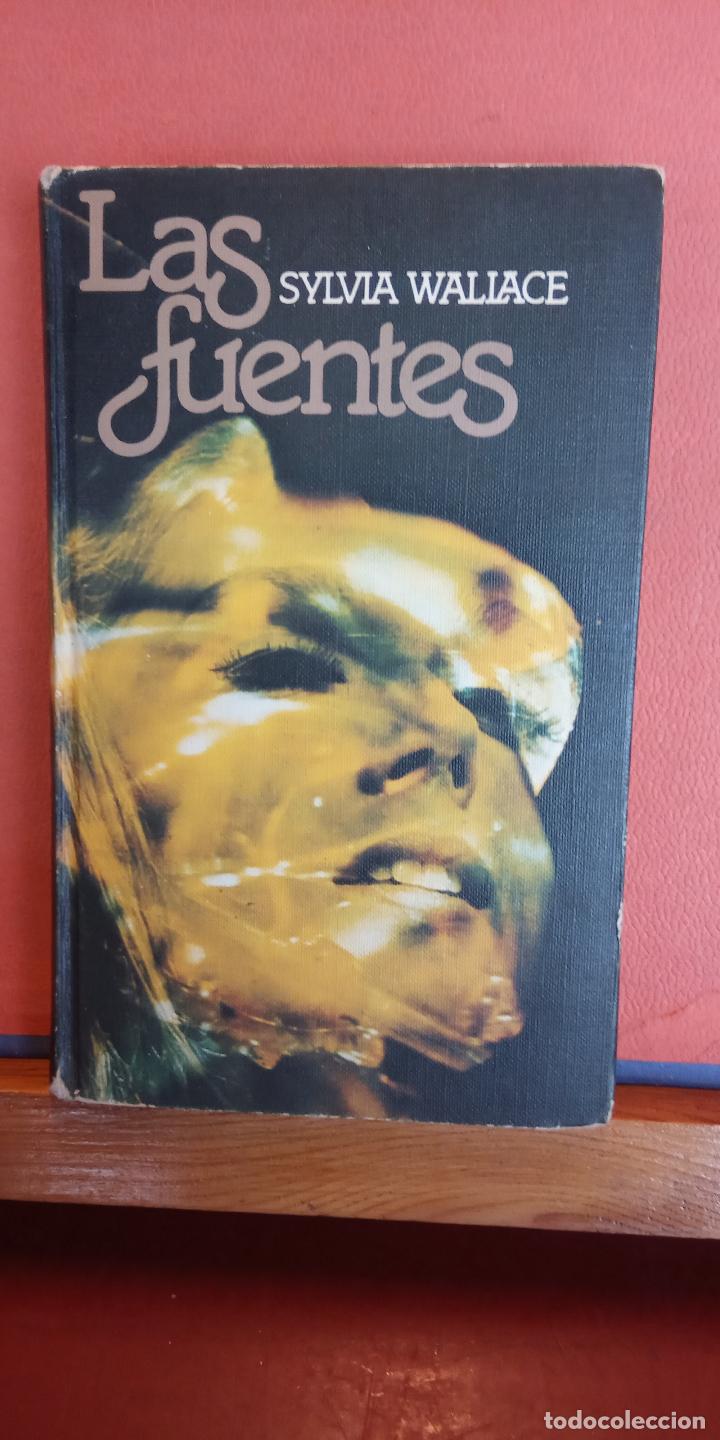 Libros de segunda mano: LAS FUENTES. SILVIA WALLACE. CIRCULO DE LECTORES. - Foto 1