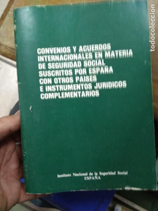 Gebrauchte B&uuml;cher: Textos convenios internacionales de seguridad social. L.25619