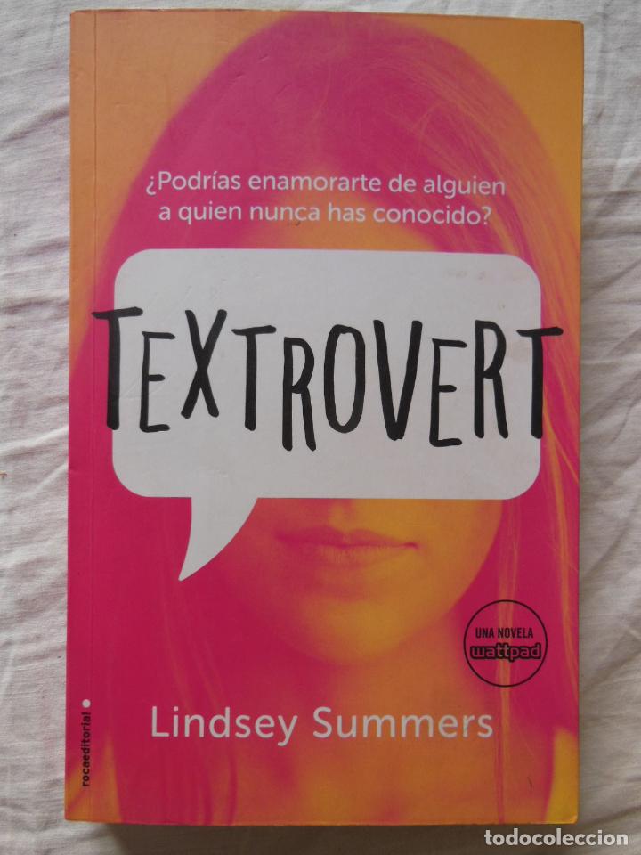 Livros em segunda m&atilde;o: TEXTROVERT. 2017 LINDSEY SUMMERS