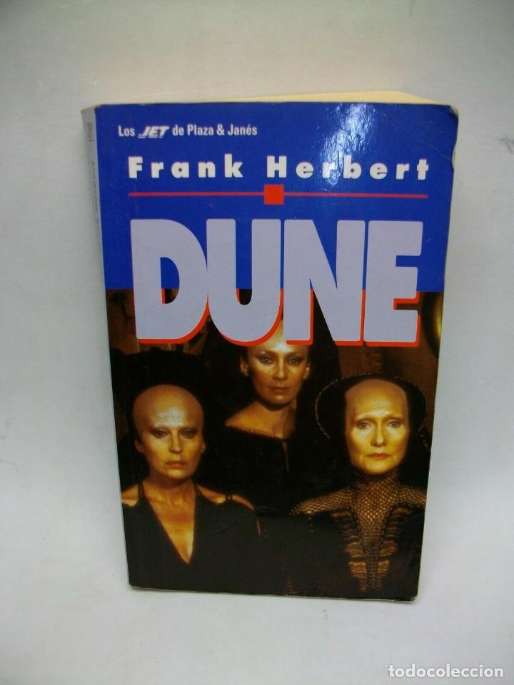 Libros de segunda mano: DUNE de Frank Herbert - Foto 1