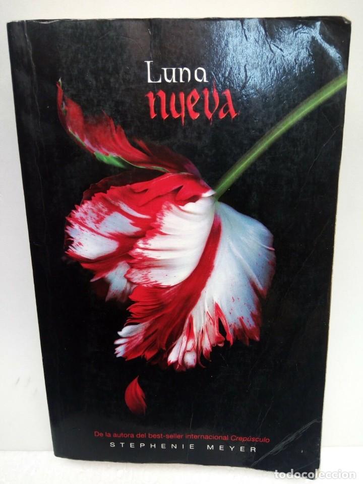 Second hand books: LUNA NUEVA de LA AUTORA DE CREPUSCULO