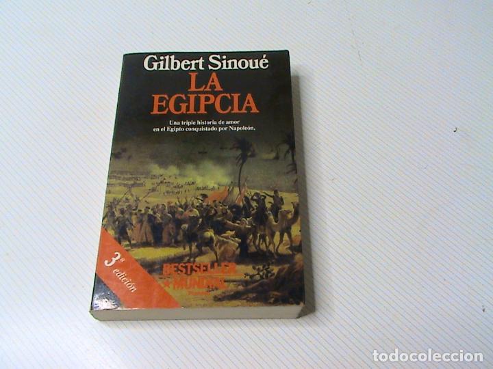 Libros de segunda mano: La egipcia (Gilbert Sinou&eacute;) - Foto 1