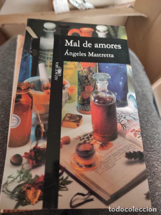Libros de segunda mano: Mal de amores - Mastretta, &Aacute;ngeles - Foto 1