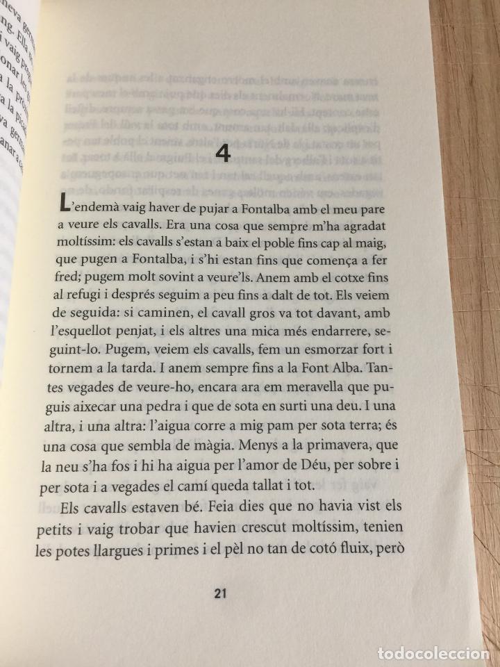 Libros de segunda mano: Com un miratge - Maria Merc&egrave; Roca - Foto 2