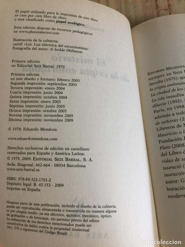 Libros de segunda mano: El misterio de la cripta embrujada - Eduardo Mendoza - Foto 3