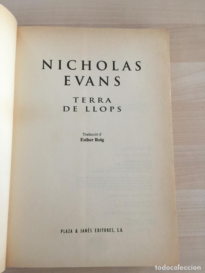 Libros de segunda mano: Terra de llops - Nicholas Evans - Foto 4