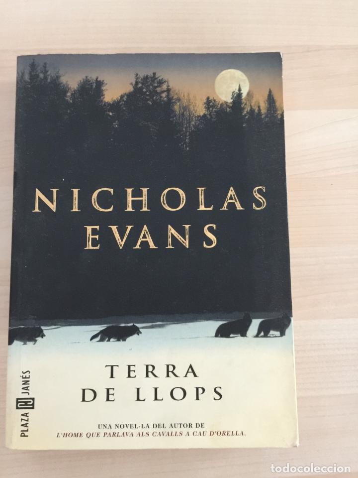 Libros de segunda mano: Terra de llops - Nicholas Evans - Foto 1