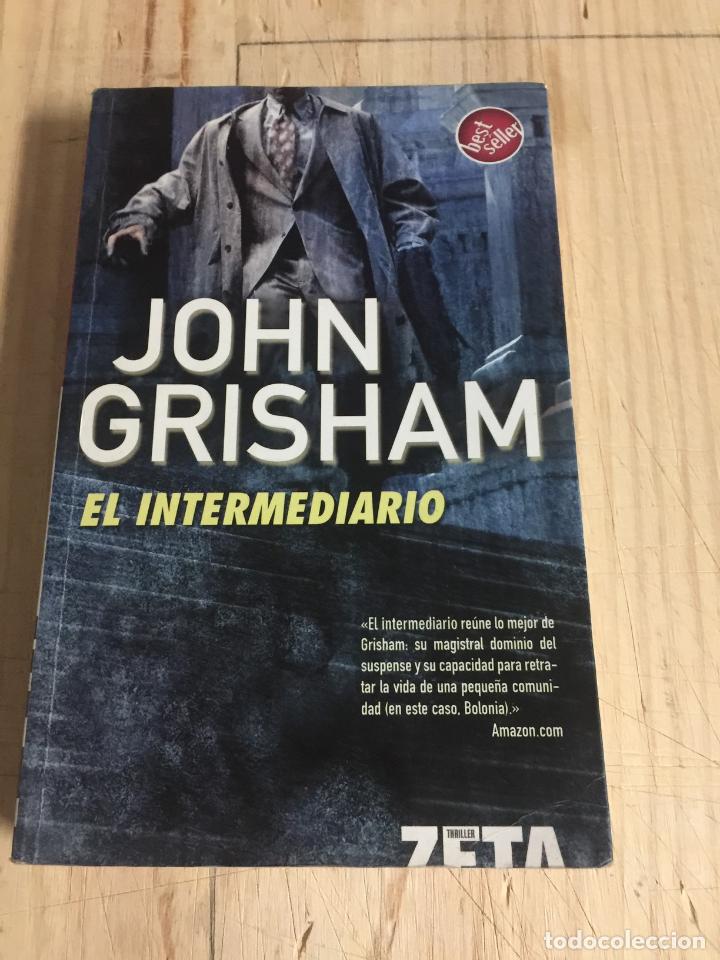 Libros de segunda mano: El intermediario - John Grisham - Foto 1