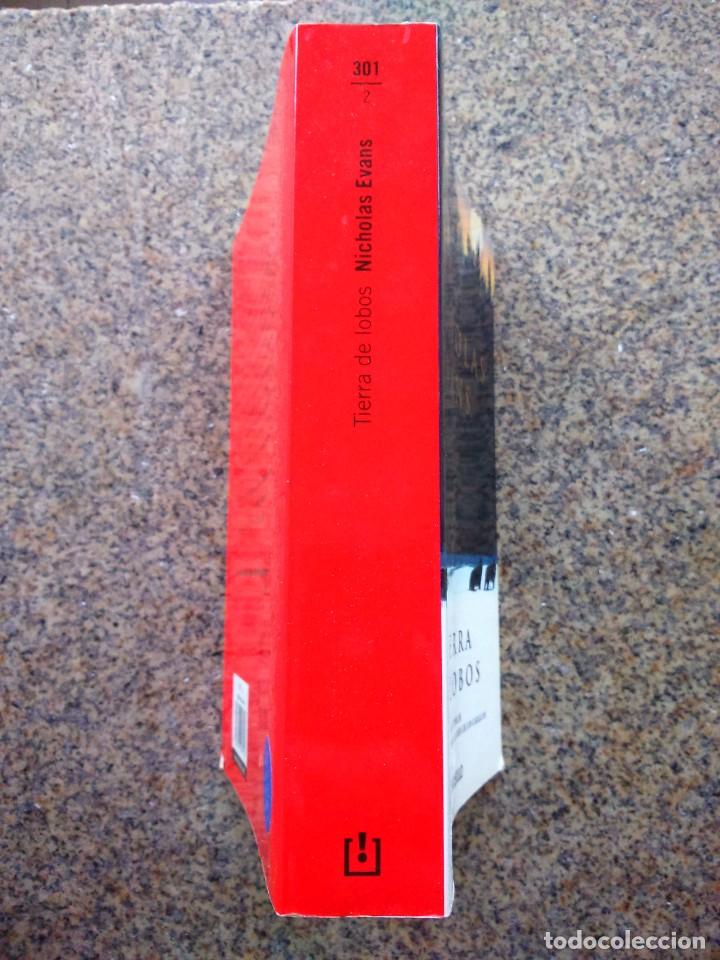Libros de segunda mano: TIERRA DE LOBOS -- NICHOLAS EVANS -- DEBOLSILLO 2003 -- - Foto 3