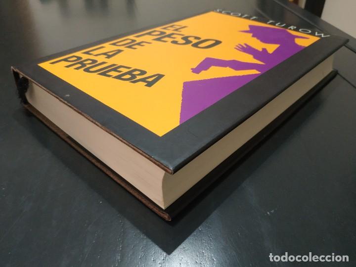 Libros de segunda mano: EL PESO DE LA PRUEBA.- SCOTT TUROW - Foto 2