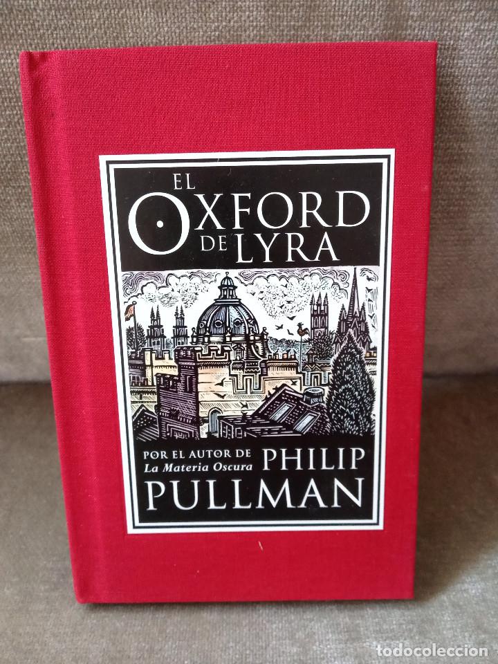 Libros de segunda mano: PHILIP PULLMAN - EL OXFORD DE LYRA - EDICIONES B, 2004 - EN &Oacute;PTIMO ESTADO - Foto 1