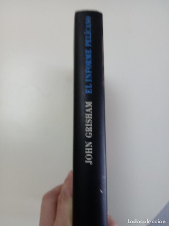 Libros de segunda mano: El informe pel&iacute;cano (John Grisham) - Foto 2