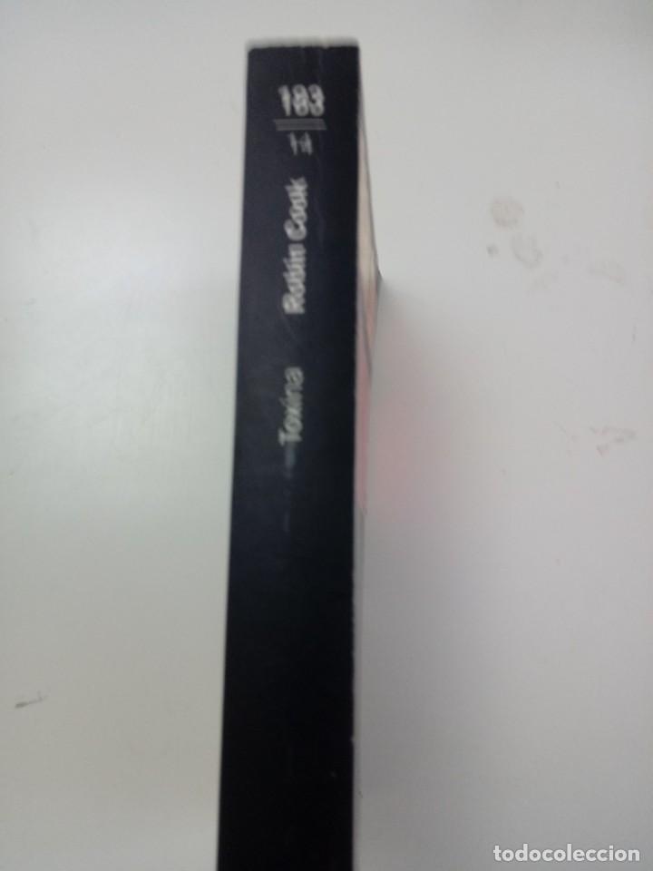 Libros de segunda mano: Toxina (Robin Cook).. - Foto 2