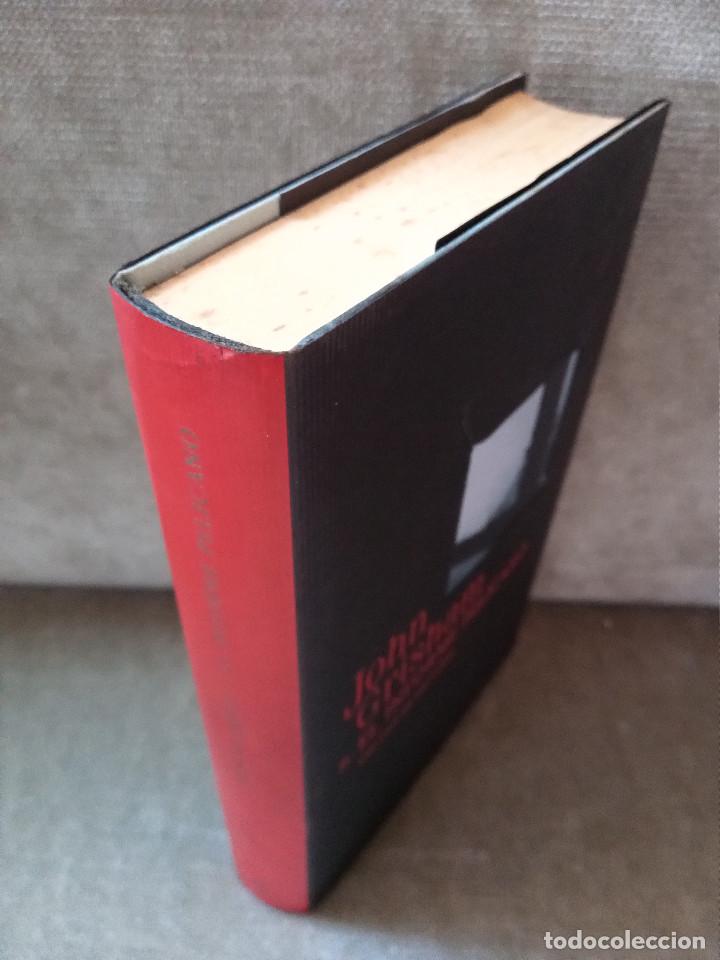 Libros de segunda mano: JOHN GRISAM - EL INFORME PEL&Iacute;CANO - C&Iacute;RCULO DE LECTORES, 2003 - Foto 2