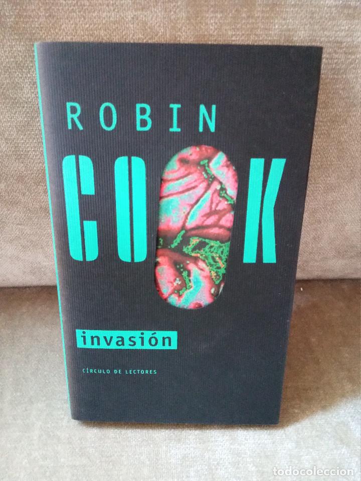 Libros de segunda mano: ROBIN COOK - INVASI&Oacute;N - C&Iacute;RCULO DE LECTORES, 2003 - Foto 1