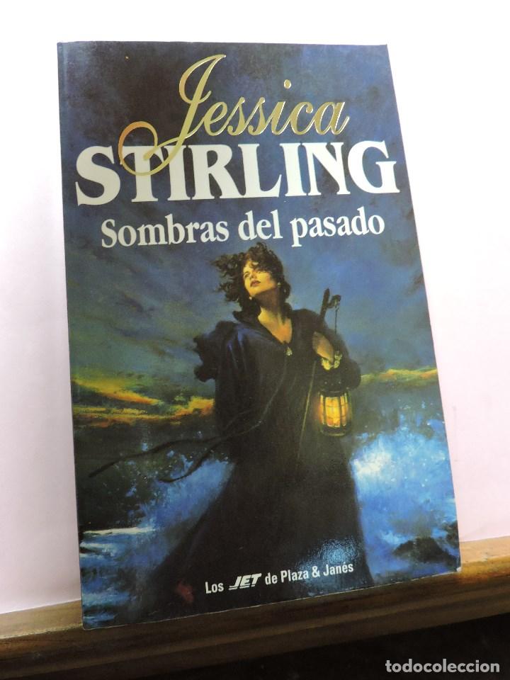 Libros de segunda mano: Sombras del pasado. STIRLING, Jessica. - Foto 1