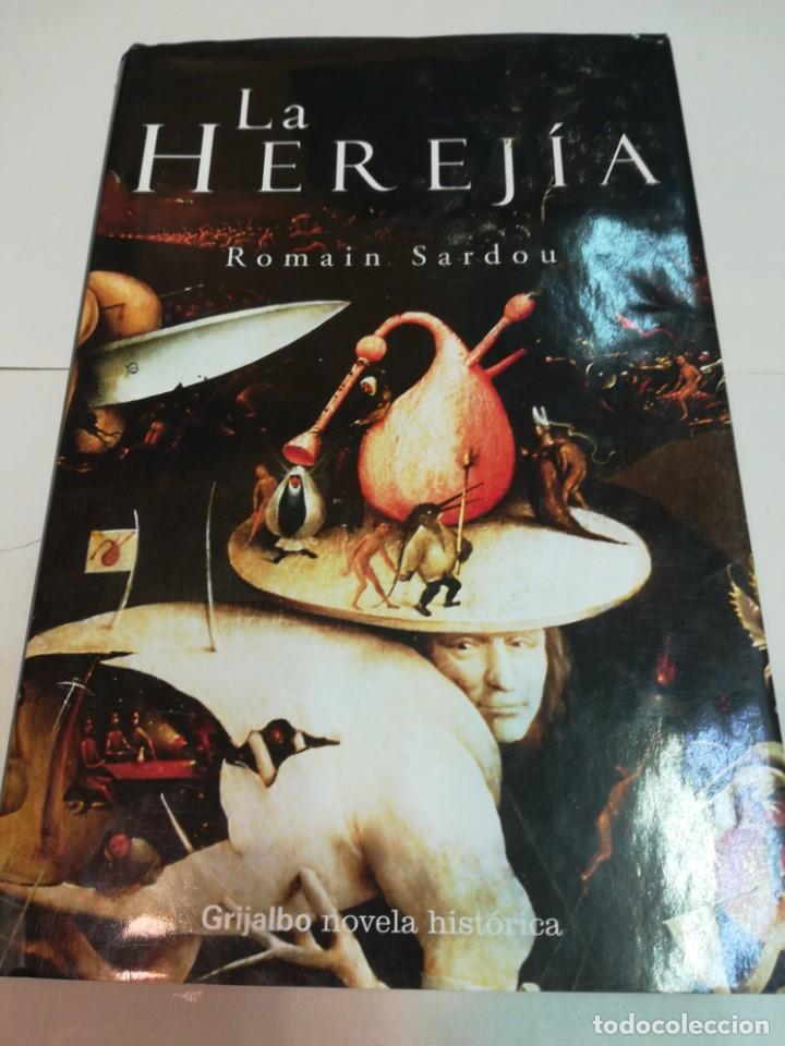 Livros em segunda m&atilde;o: ROM&Aacute;N SARDOU La herejia SA5626