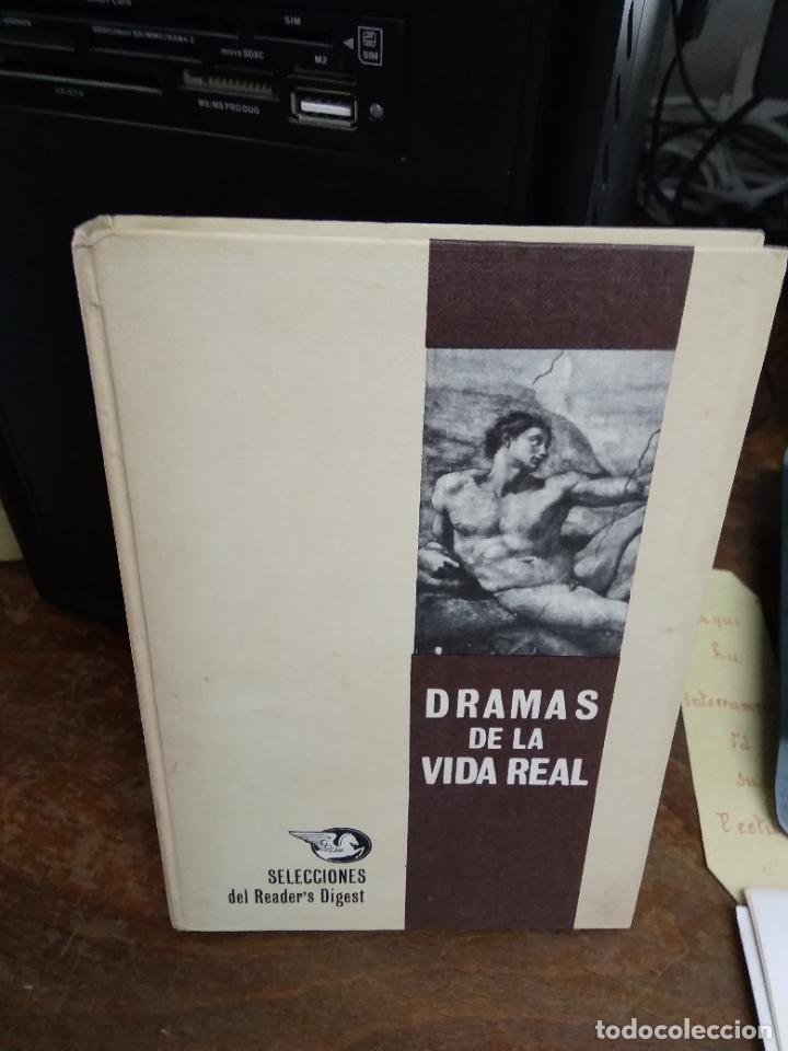 Libros de segunda mano: Dramas de la vida real. L.27944 - Foto 2